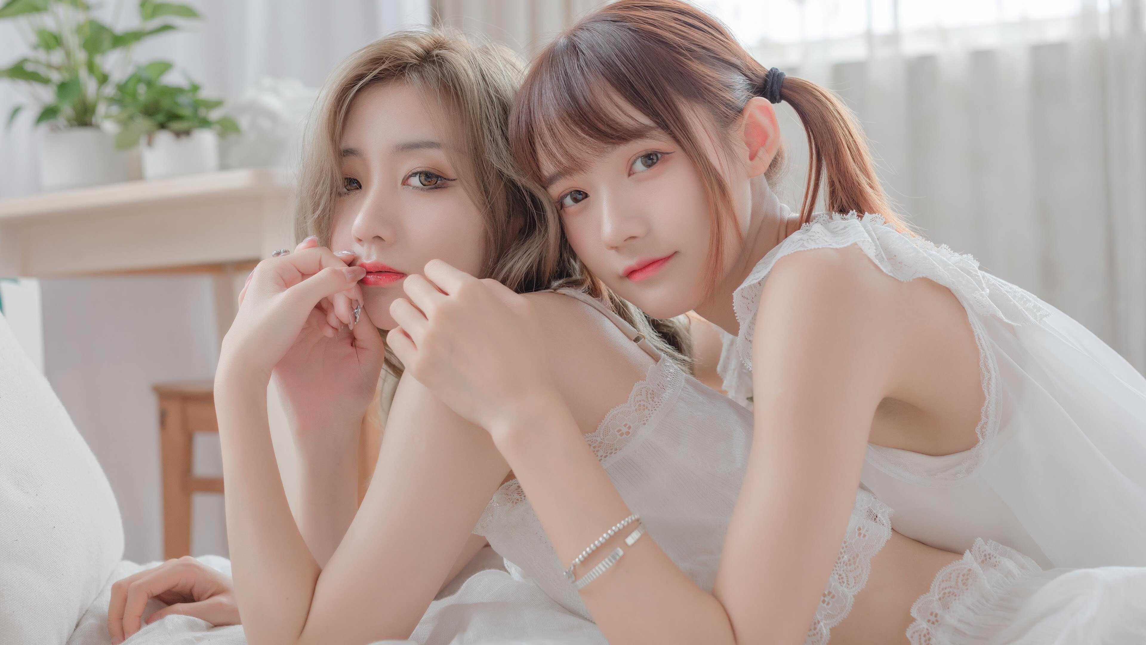 冷门与英雄，突尼斯闪电战击溃德国，阿尔瓦雷斯一锤定音成关键先生