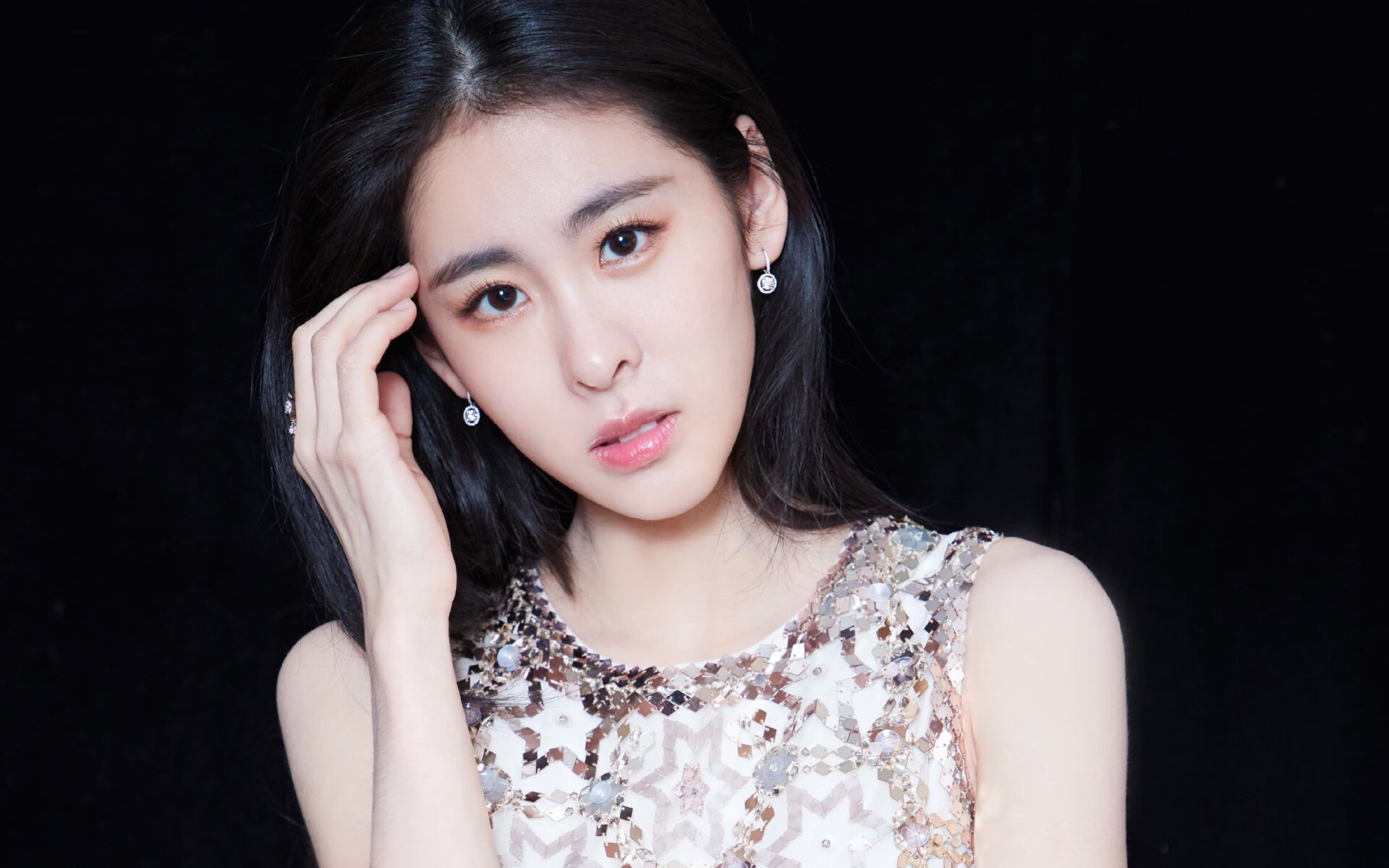 莱比锡红牛速胜伊拉克，巴斯托尼成为关键先生