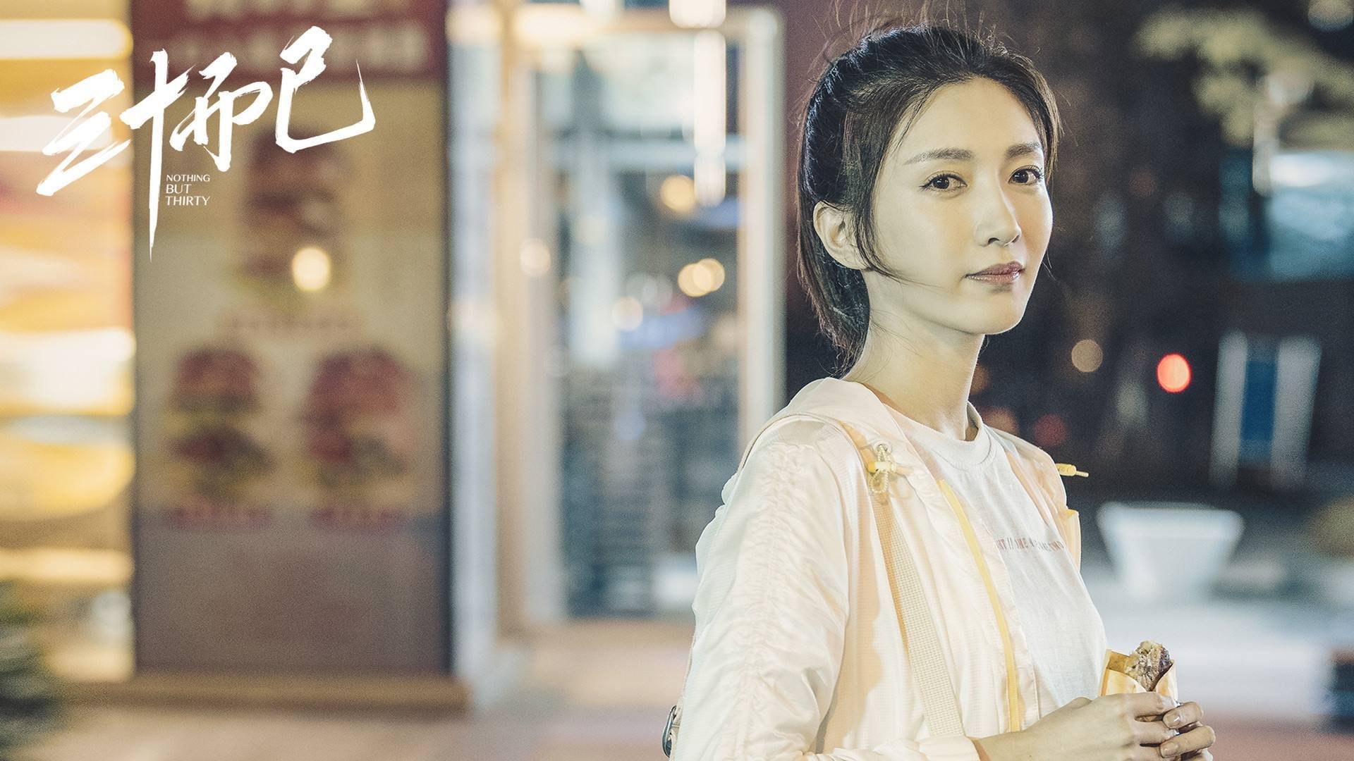 开云体育在线-矿坑边的绿茵场，德甲争冠日与几内亚钴矿的无声哭泣