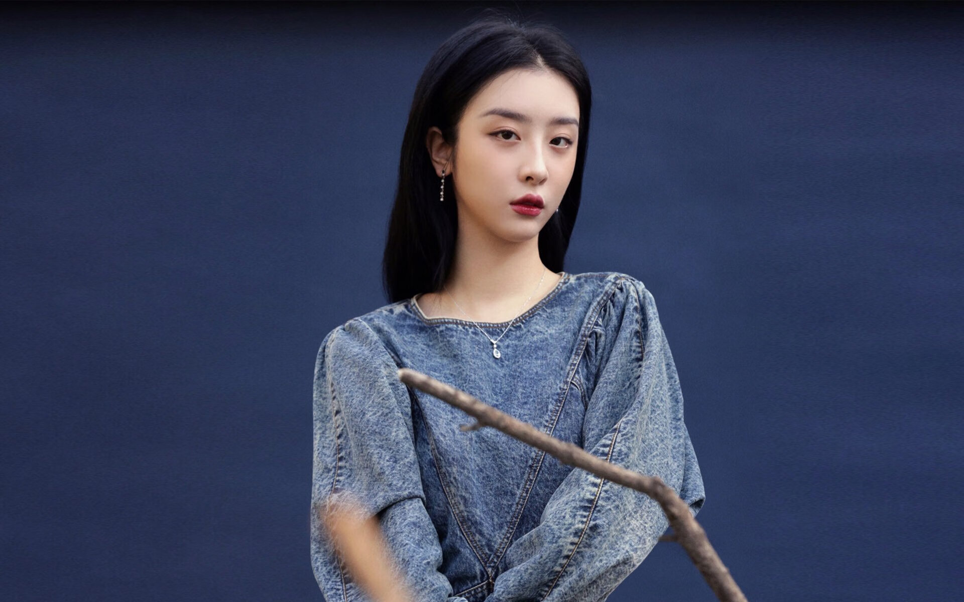 击穿巨人铁幕，鹈鹕扼住命运咽喉，哈利伯顿何以成为关键先生？