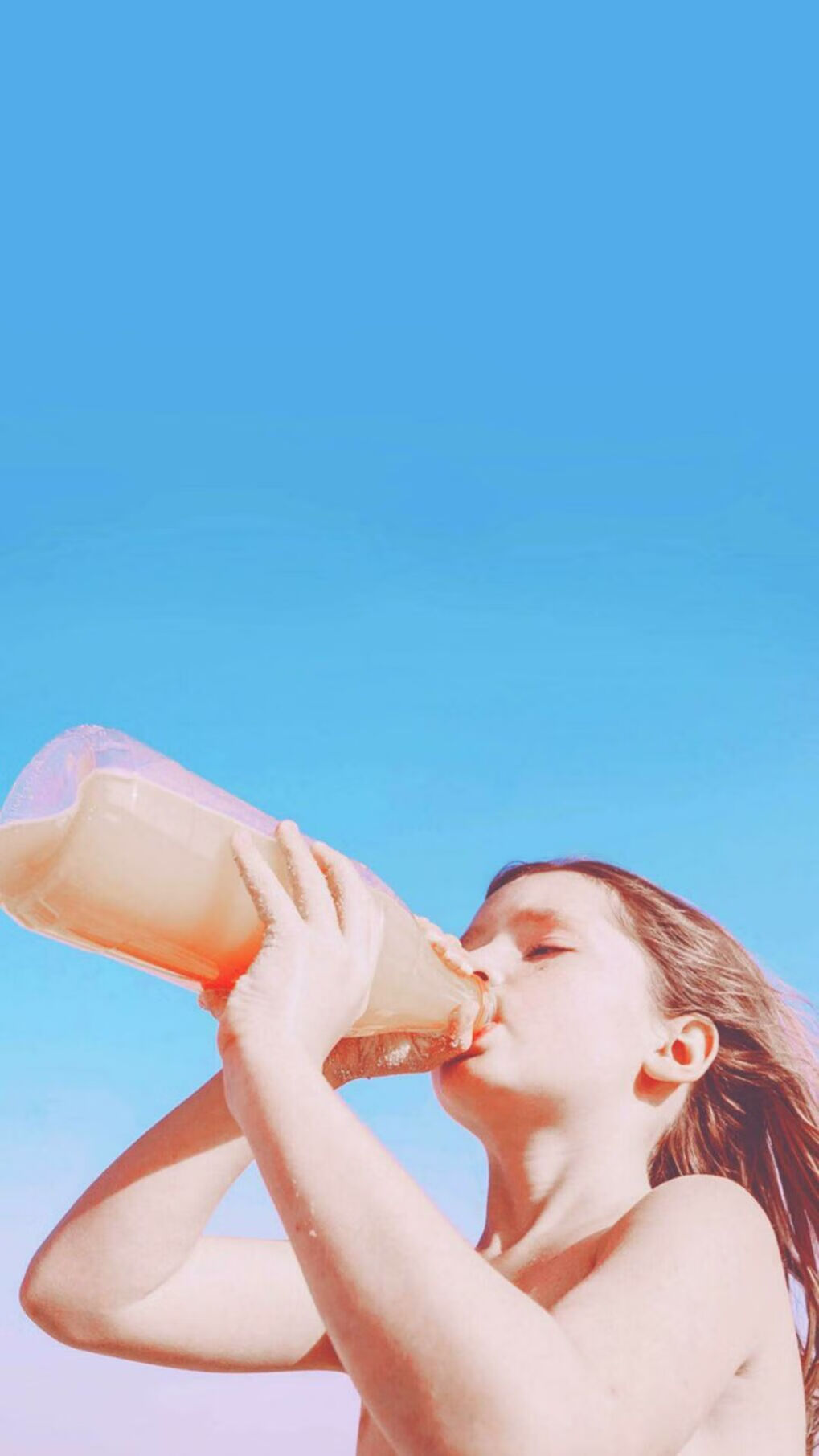 火与夜，当火箭升空撕裂暮色，绿茵场上谁将奏响颠覆者的战歌？